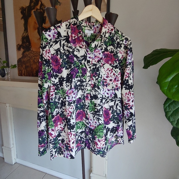 NWT J.JILL button-down blouse - Picture 2 of 8